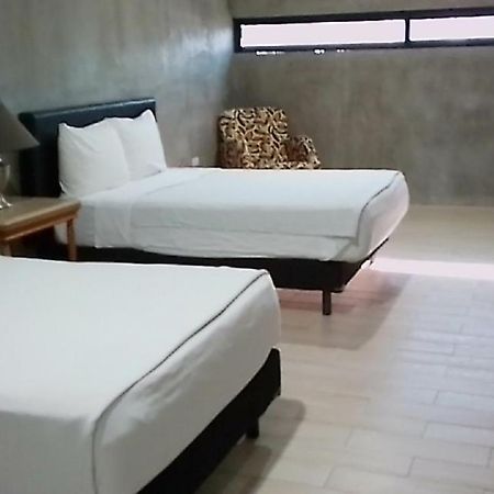 Hotelito Inn Aeropuerto Santa Anita  Buitenkant foto