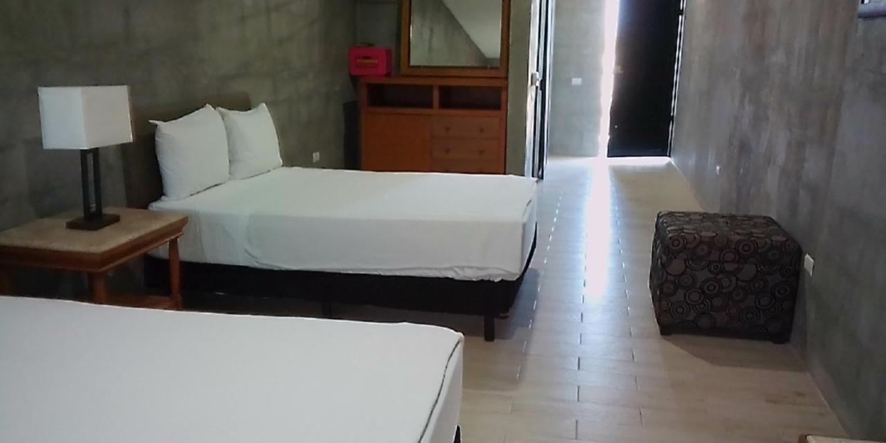 Hotelito Inn Aeropuerto Santa Anita  Buitenkant foto